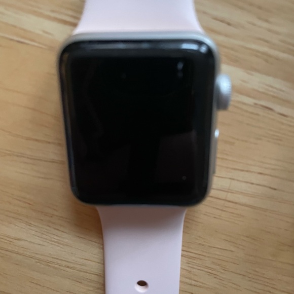 Apple Watch - Series 3 - small scratch on front screen - Picture 2 of 3